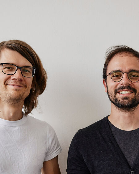 Porträtfoto von Paul Günther und Thomas Kirchner, Gründer des Start-ups Proglove